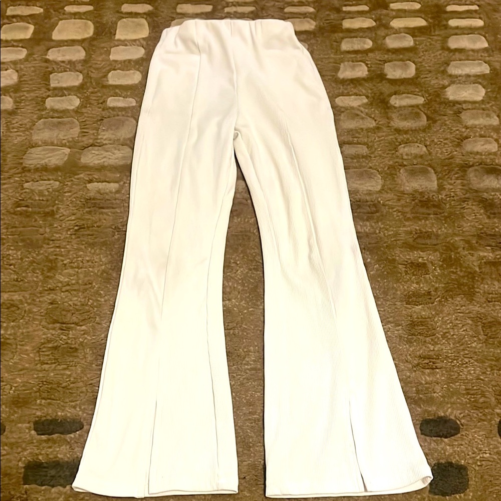 Ribbed white yoga style leggings, little girls 7
